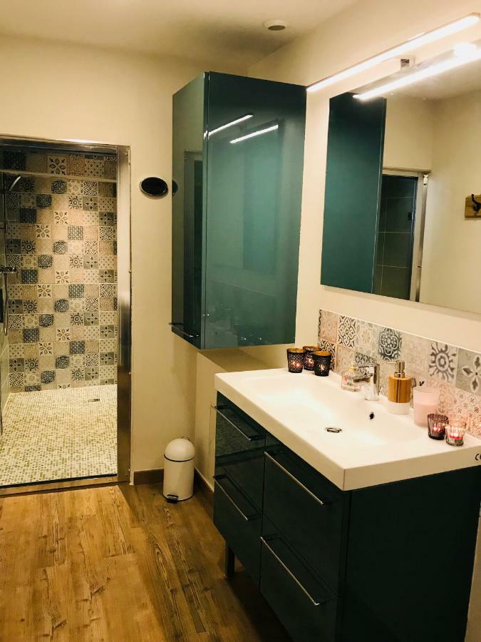ニームAppart Loft Hammam Privatifアパートメント エクステリア 写真
